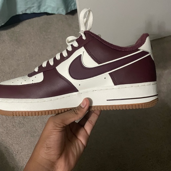 air force 1s maroon